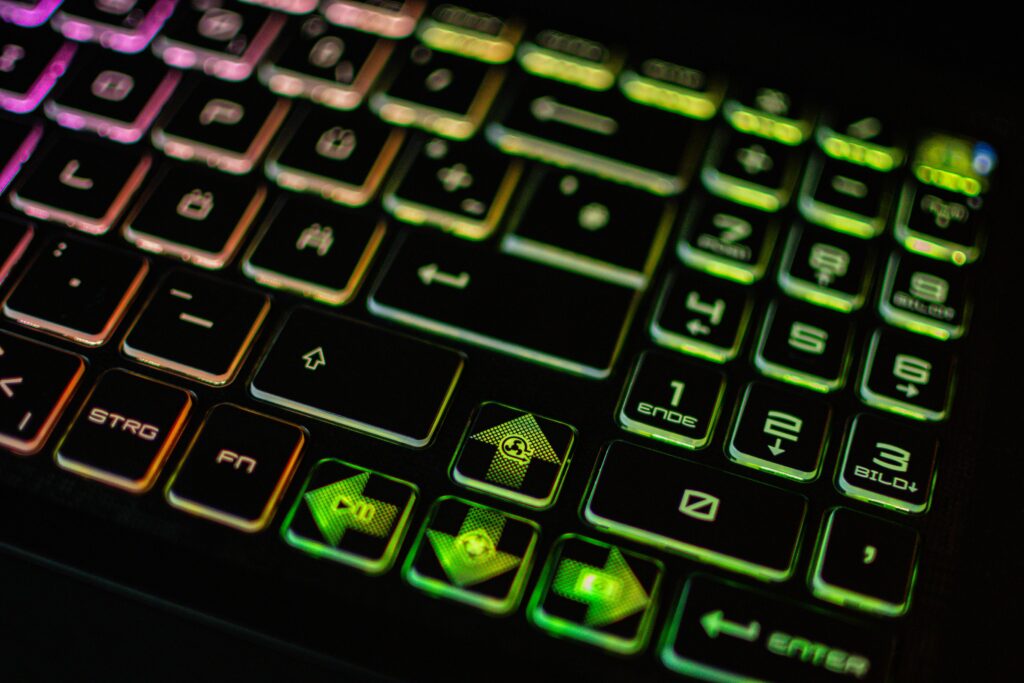 ต่อไฟ RGB สำหรับเซ็ตอัปเกมมิ่ง คู่มือฉบับเริ่มต้นจนจบ